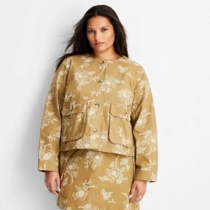 Beige Floral Utility Jacket with Lightweight Design Size 1X